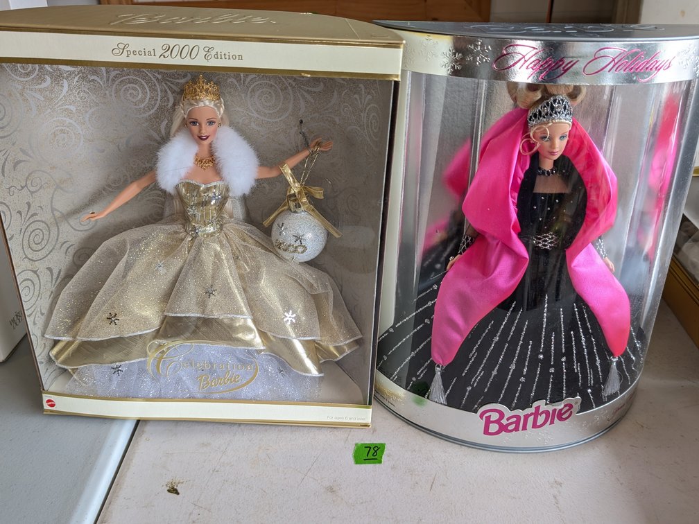 Lot of (2) Holiday Barbie Dolls: Special 2000 Edition & 1998 Happy Holidays