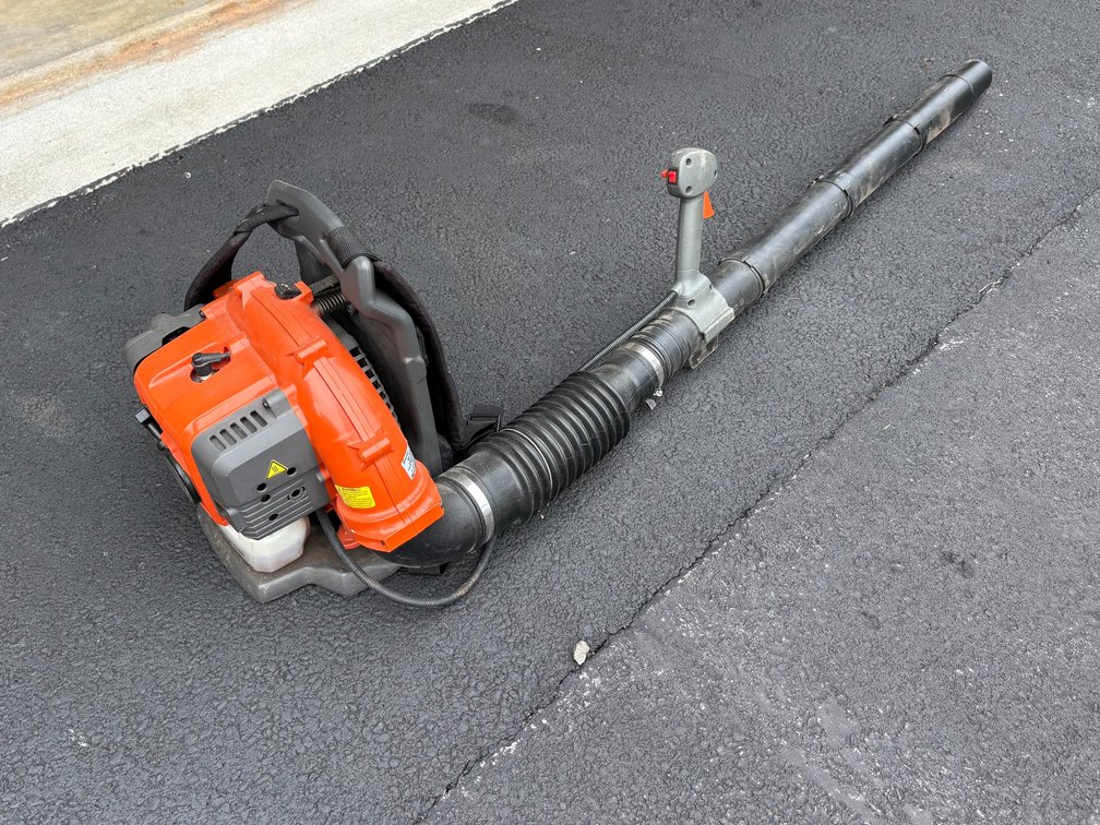 Husqvarna 130BT Gas-Powered Backpack Leaf Blower