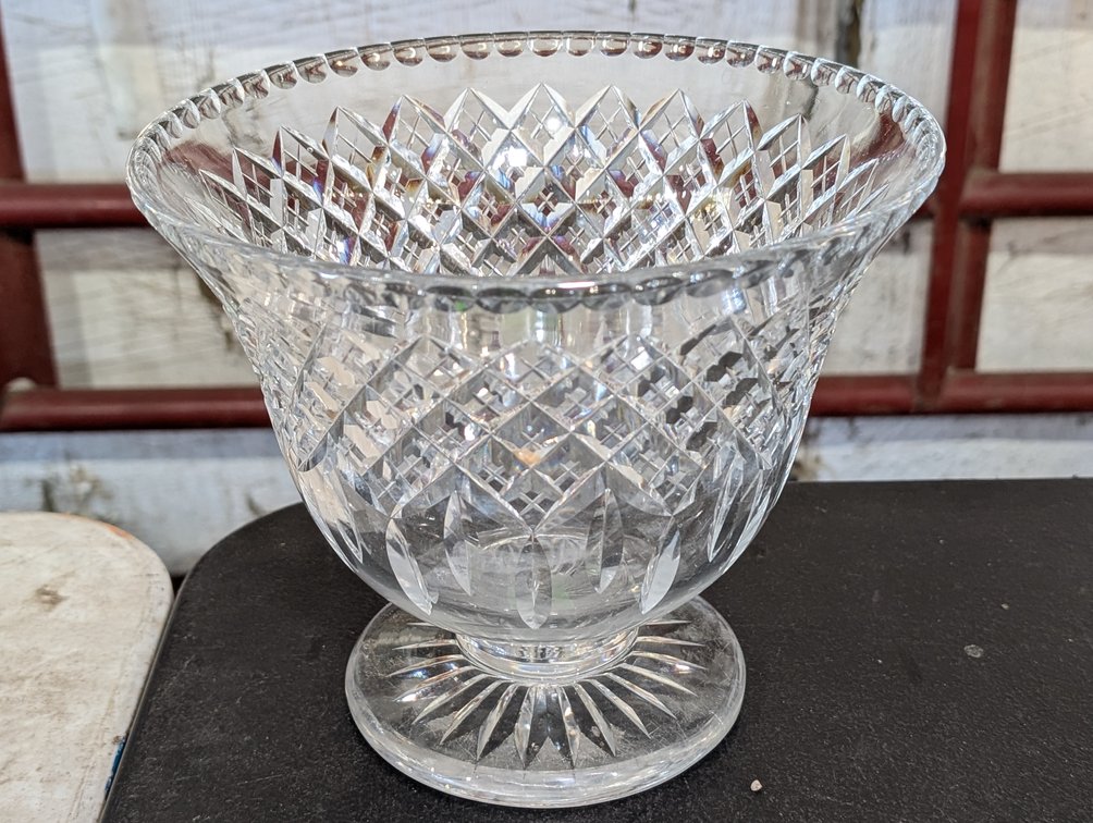 Diamond Cut Crystal Pedestal Bowl with Scalloped Rim