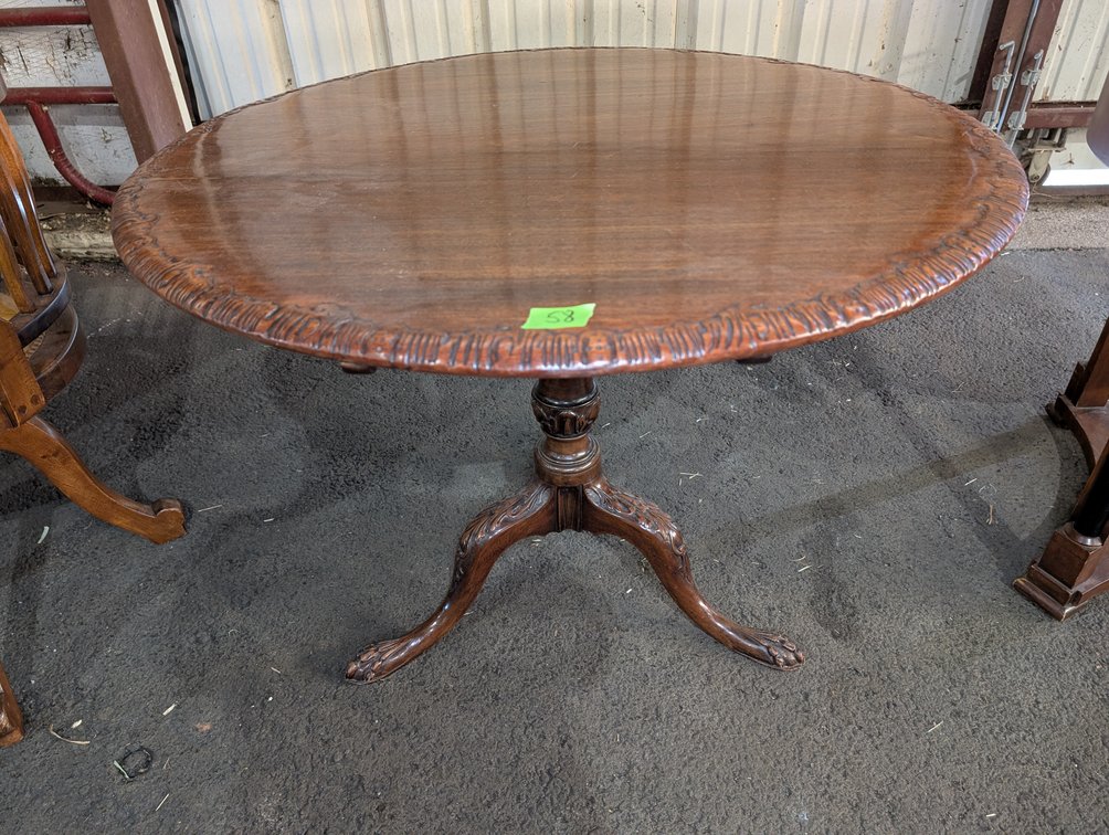 Regency Style Mahogany Pedestal Dining Table with Carved Pie Crust Edge