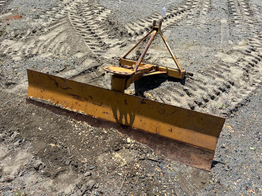 King Kutter 3-Point Hitch Rear Grader Blade