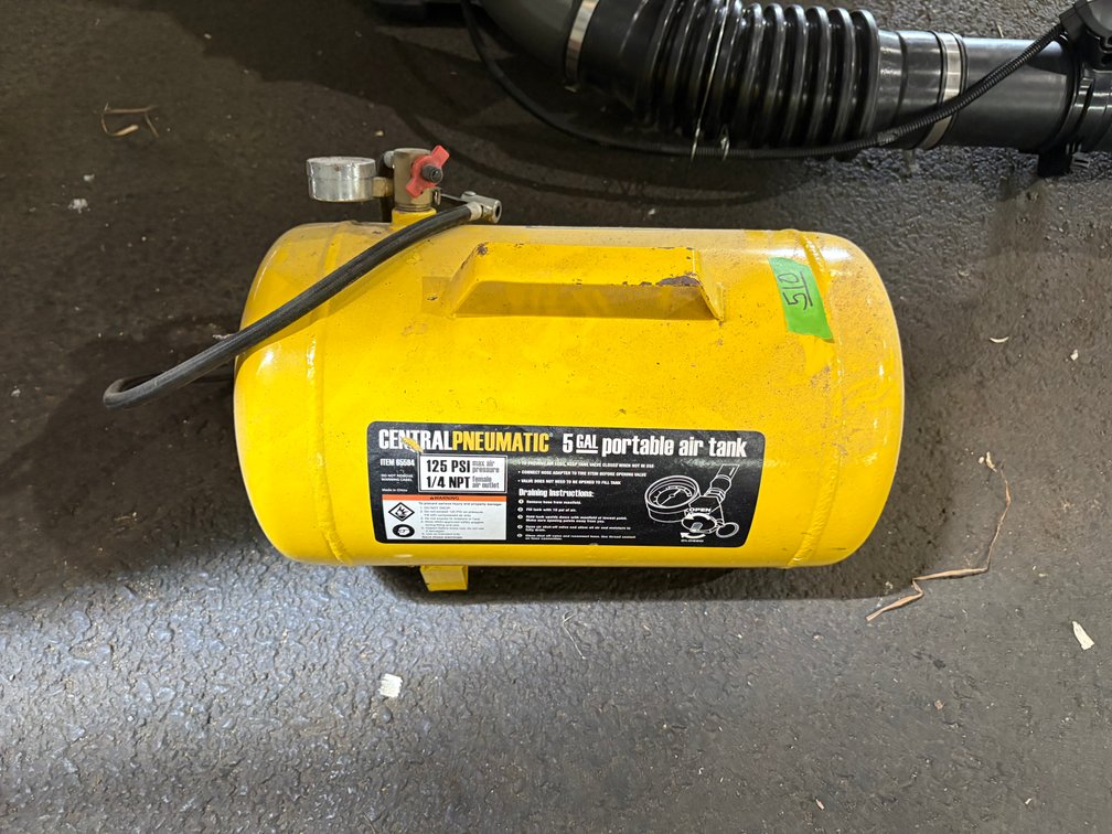 Central Pneumatic 5 Gallon Portable Air Tank - 125 PSI