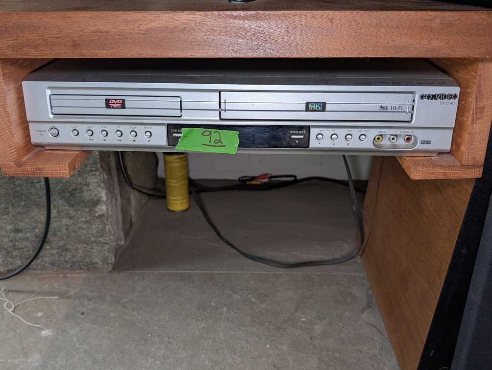 Go-Video DV2140 DVD Player and VHS VCR Combo Unit