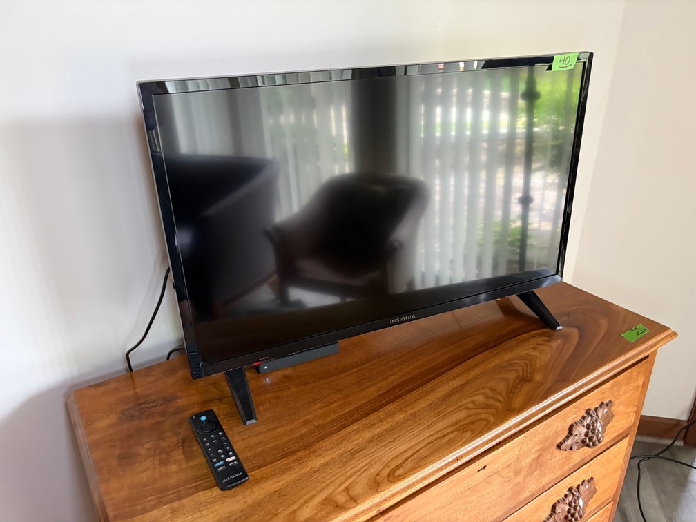 Insignia Flat Screen LED Television with Remote Control