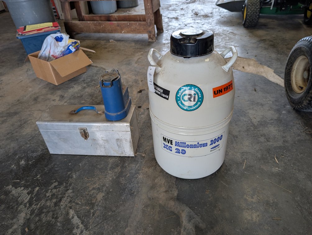 MVE Millennium 2000 XC 20 Semen Tank, Metal Field Box & Cito Thaw Unit