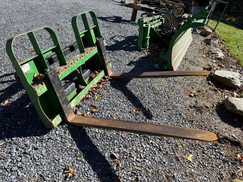 John Deere pallet forks by HLA