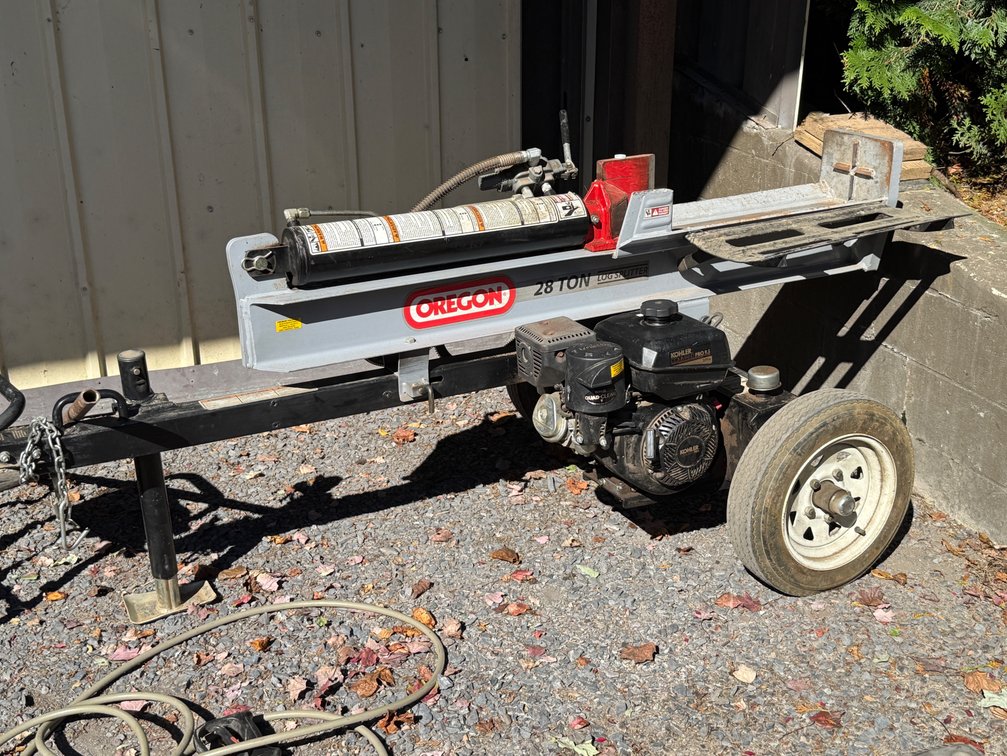 Oregon 28 Ton Log Splitter