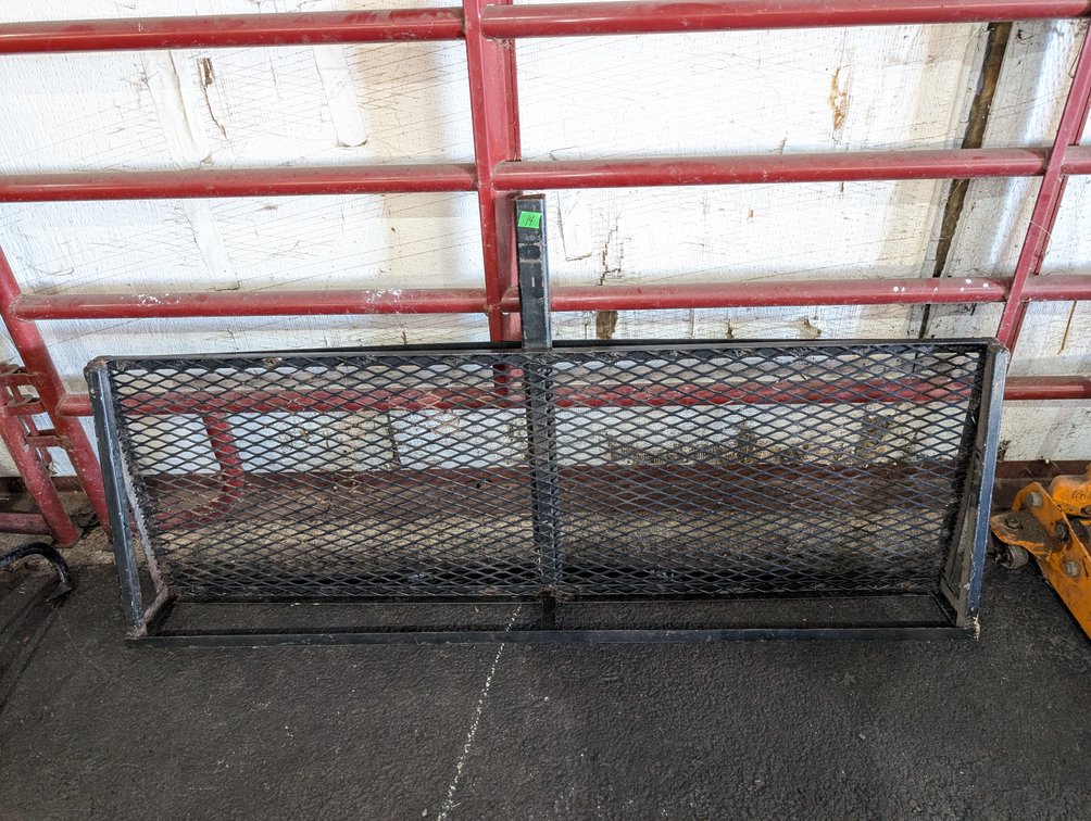Black Steel Mesh Receiver Hitch Cargo Carrier / Ramp