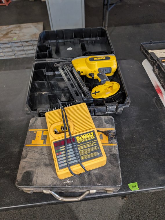 DeWalt Cordless Framing / Brad Nailer with Supercharger & Hard Case