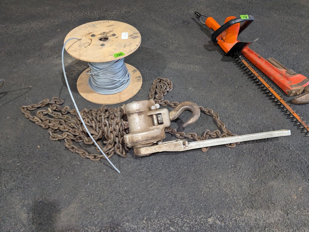 Wooden Spool of Steel Wire Cable with Heavy Duty Chain & Ratchet Hoist / Puller