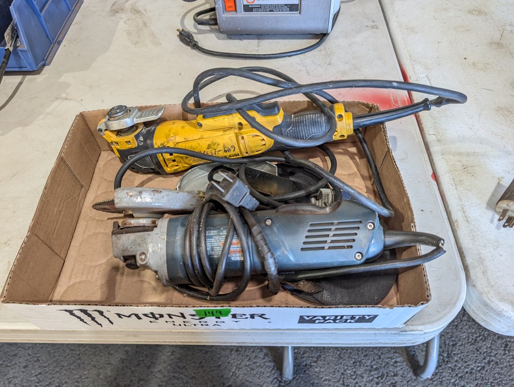 Flat Box Lot of DeWalt Cordless Oscillating Multi-Tool & Bosch Angle Grinder