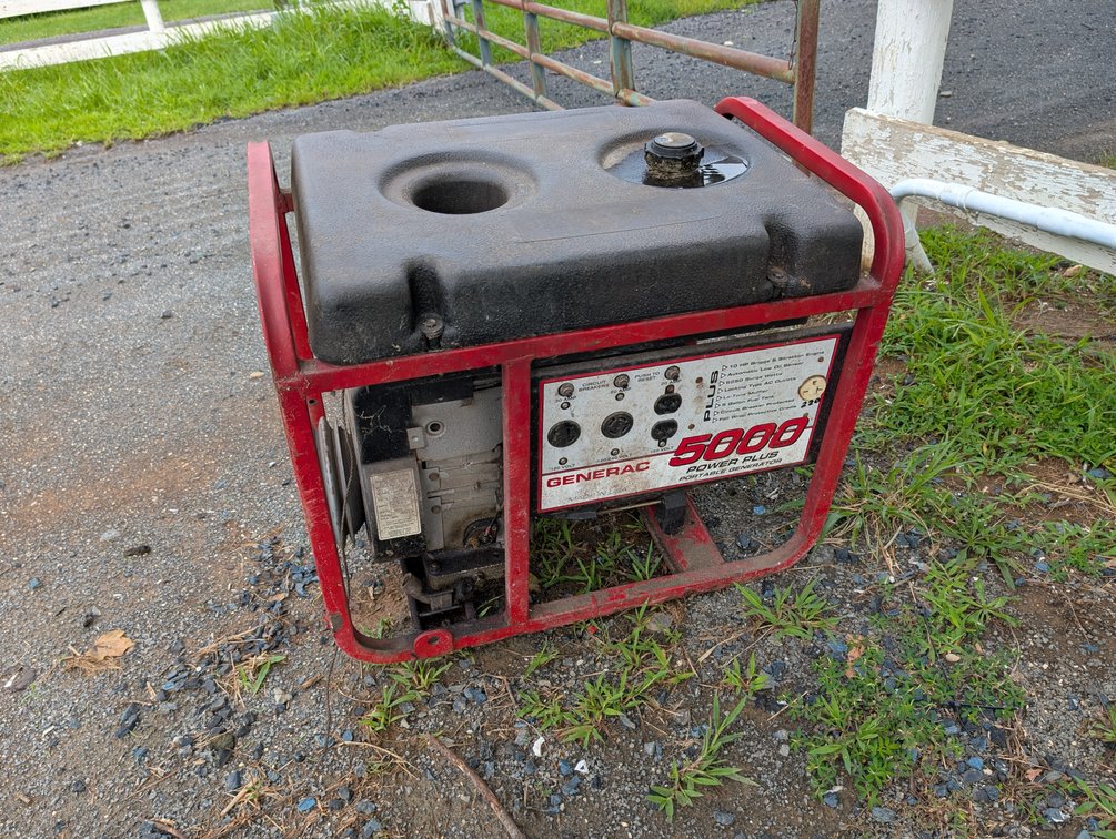 Generac Power Plus 5000 Portable Generator