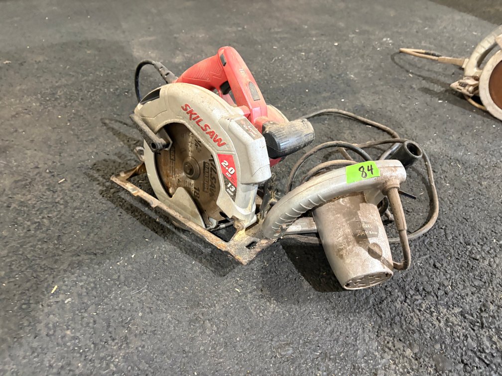 Skilsaw 2.0 HP 7-1/4" Circular Saw and Vintage Electric Jig/Zip Saw