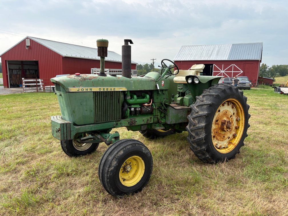 John Deere 3020 Diesel Row-Crop Tractor
