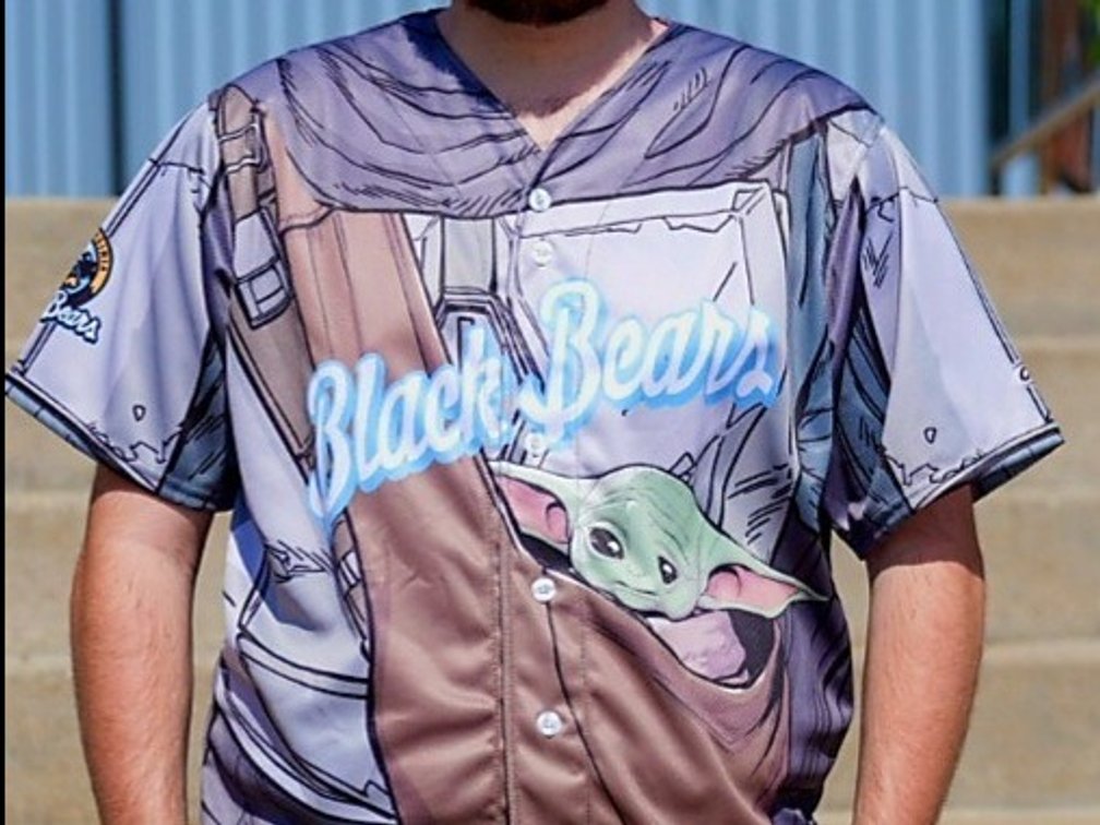 Jersey #25, Size 48 (XL) Worn by Luis Castano