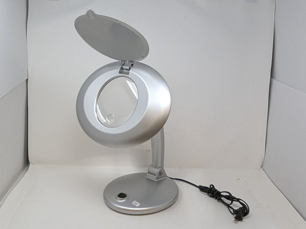 Lighted Magnifier