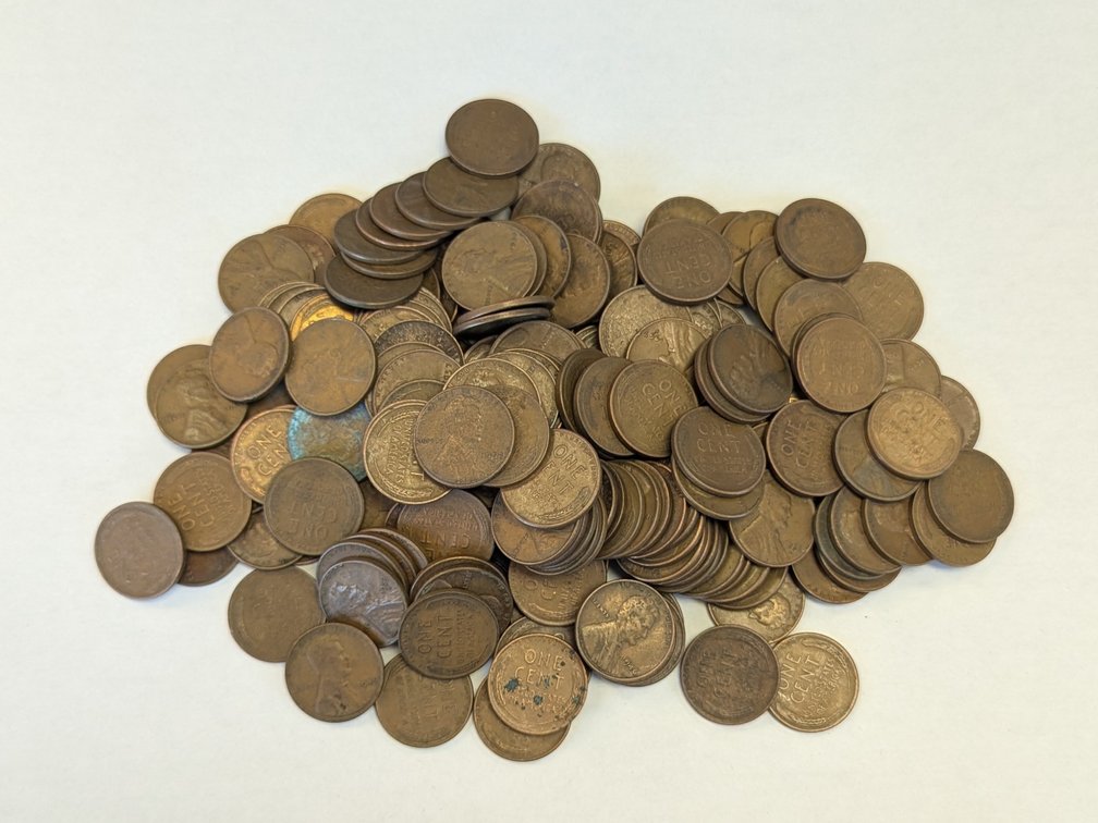 200 Unsearched Wheat Cents