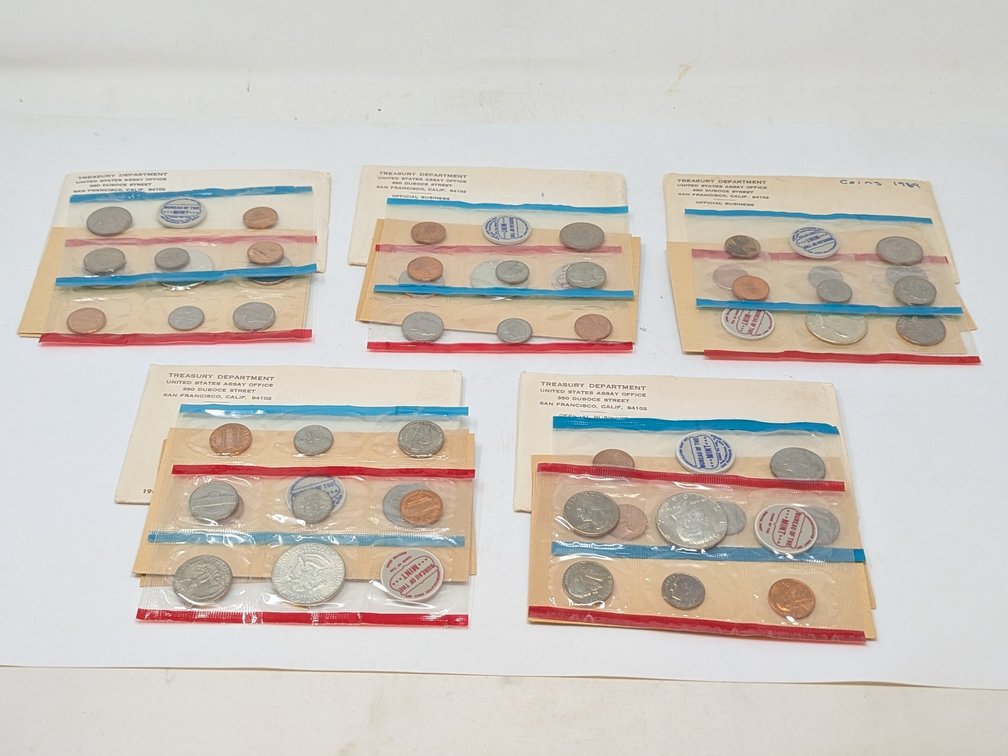 (5) 1969 Mint Sets