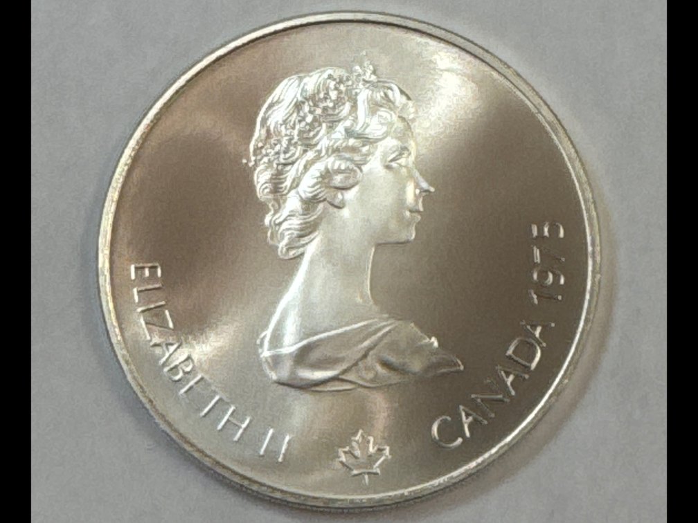 1975 BU Canada $5 Silver