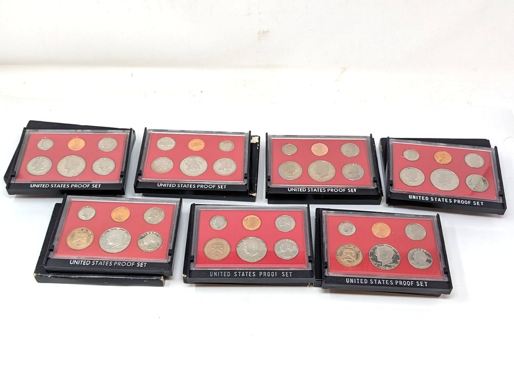 (7) 1980-1982 Proof Sets