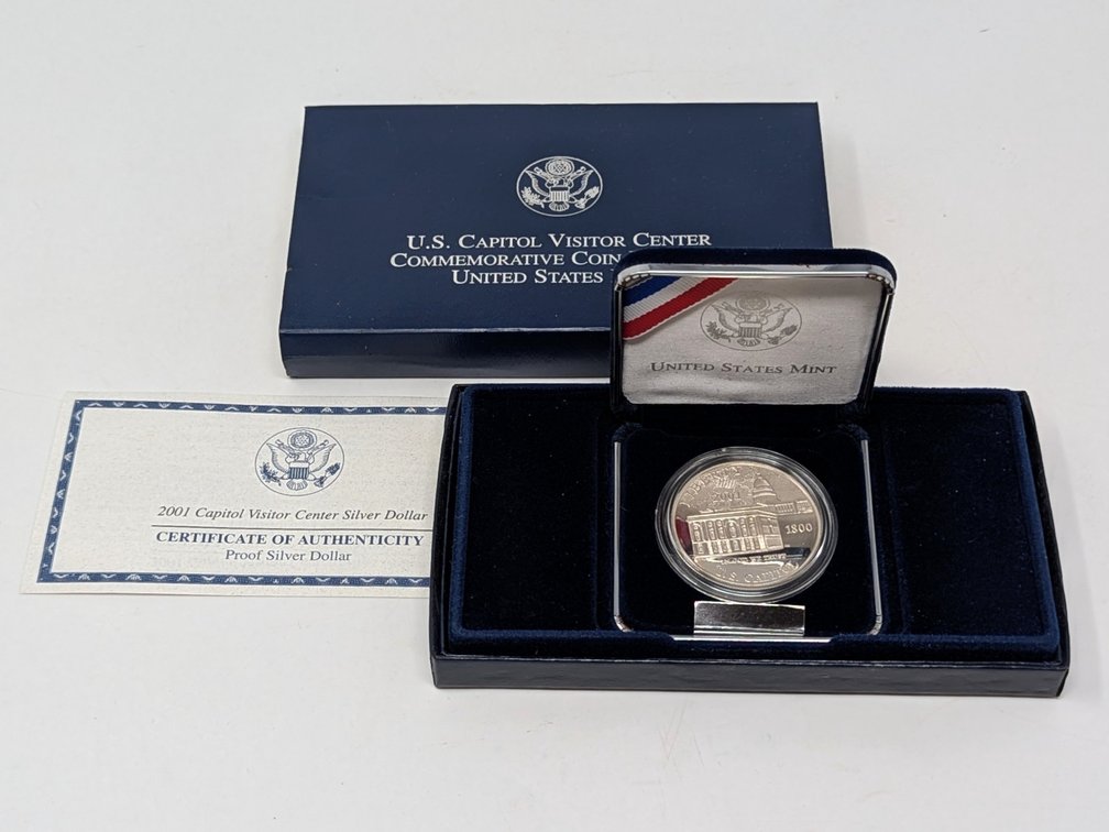 2001 Proof Commemorative Silver Dollar