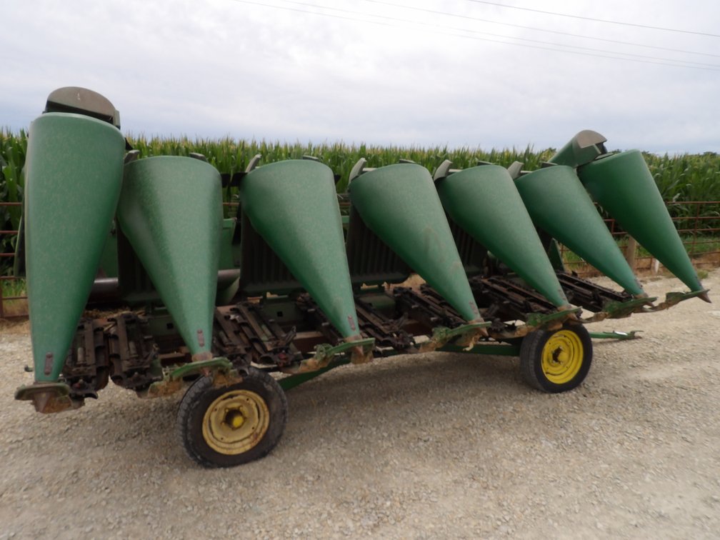 John Deere 693