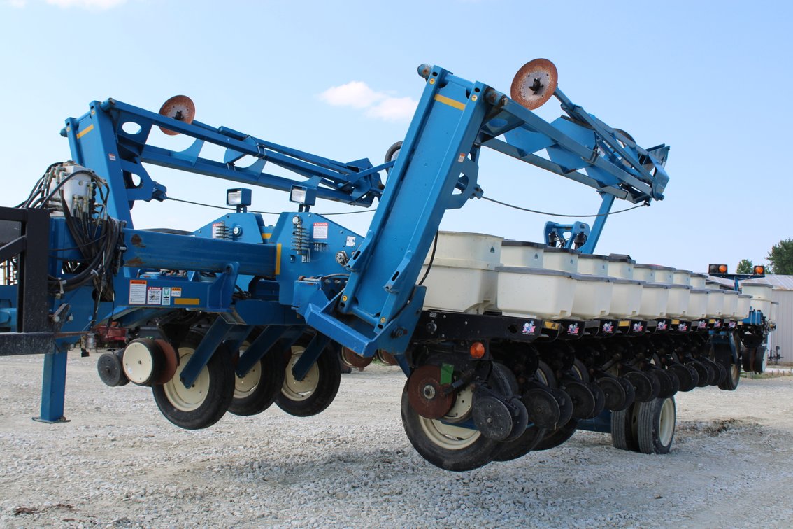 Kinze planter