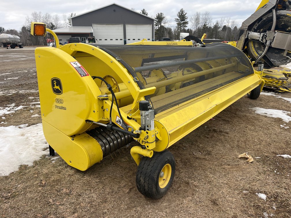 John Deere 569 Premium Pick-up Head