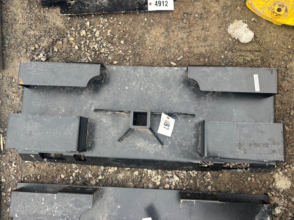 Skid Steer Receiver Plate with Chain Holders