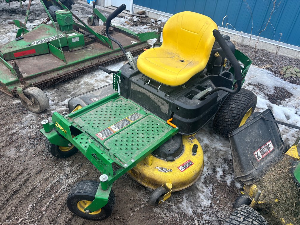 John Deere ZTrak Zero Turn Mower