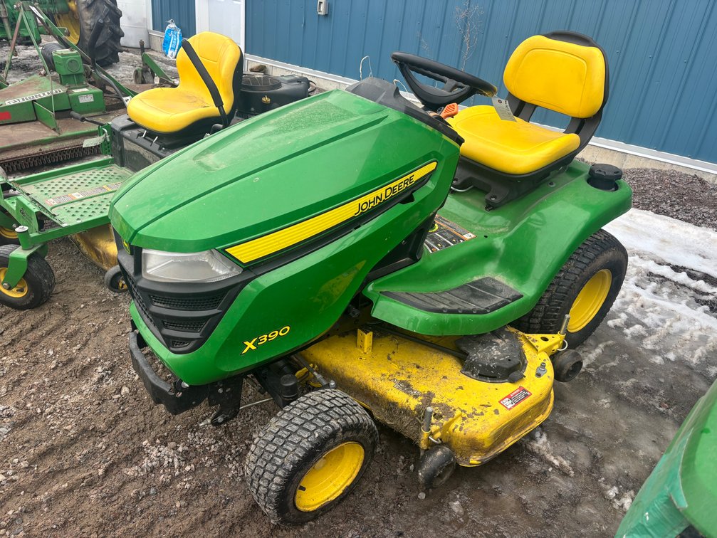John Deere X390 Mower