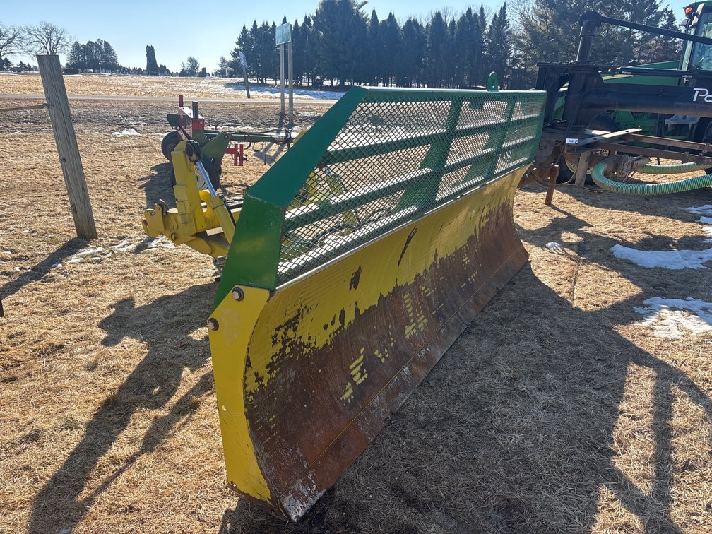 Degelman 6900 Tractor Silage Blade