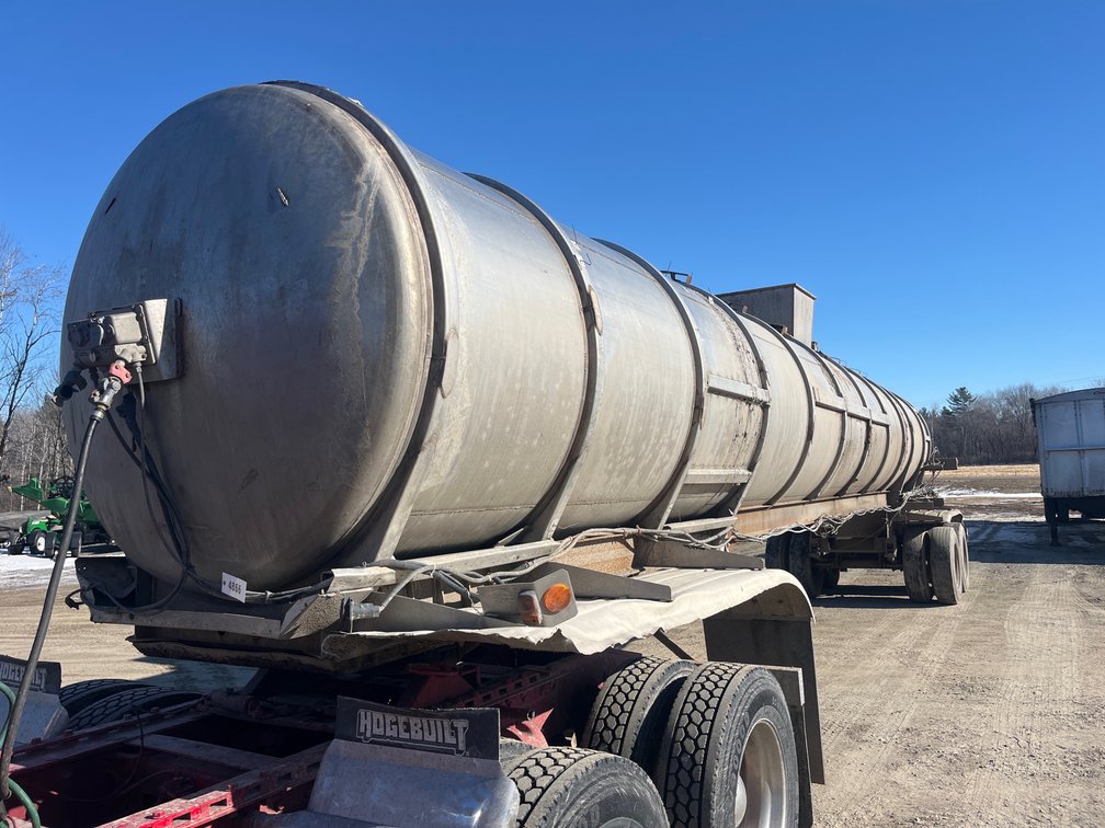 1991 Acro Trailer Co. Manure Tanker