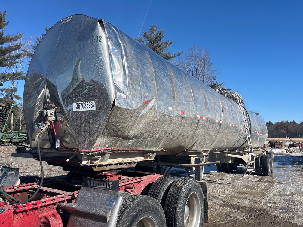 2016 Polar Tanker 8000 Gal