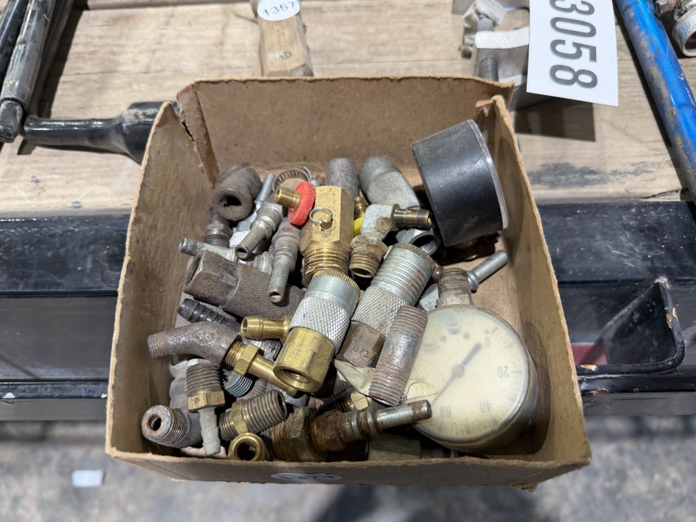 Box of air fittings