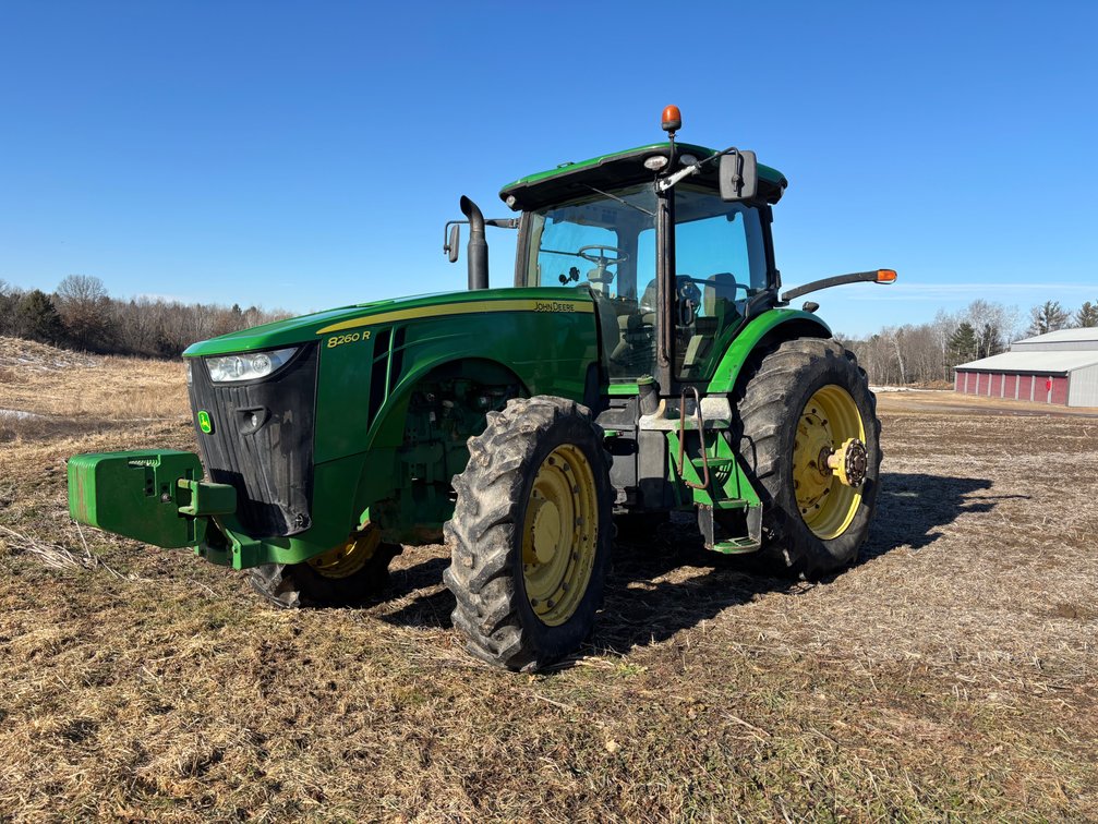 2013 John Deere 8260R (1RW8260RTDP071505)