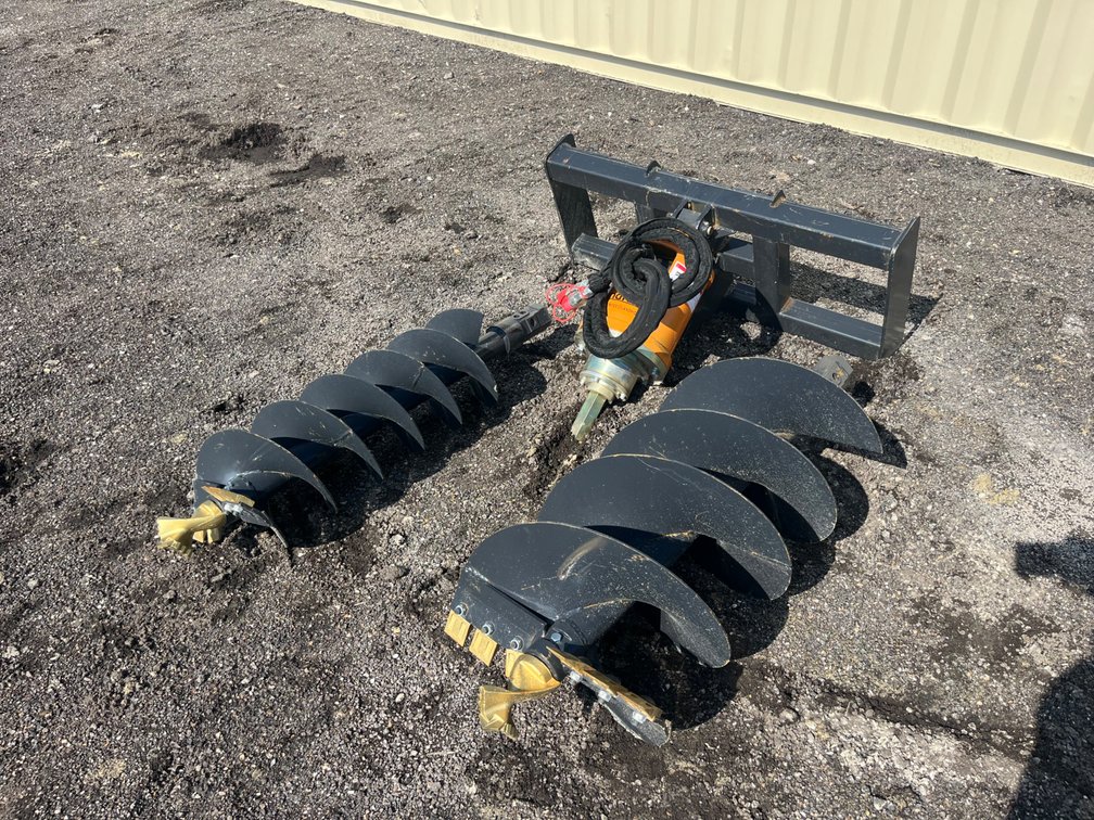 New Land Honor Post Hole Digger