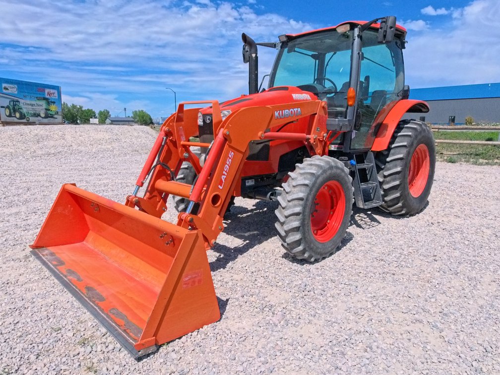 KUBOTA M6-101 Loader Tractor