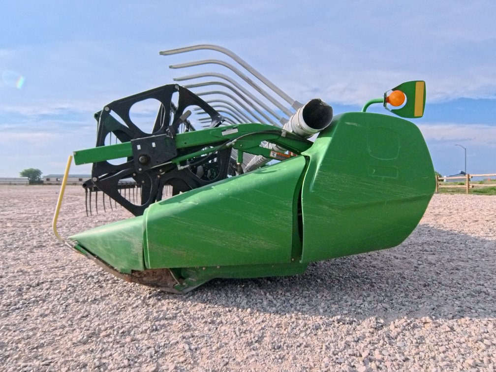 JOHN DEERE 635D Draper Platform