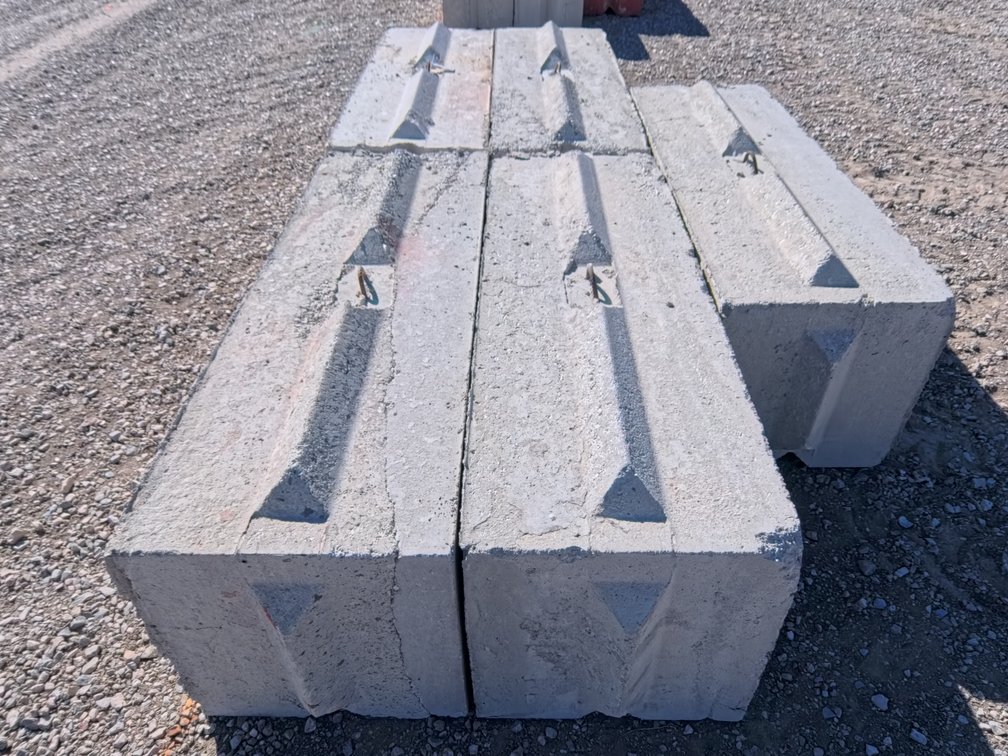 2' x 2' x 6' Concrete Blocks (5 Count)