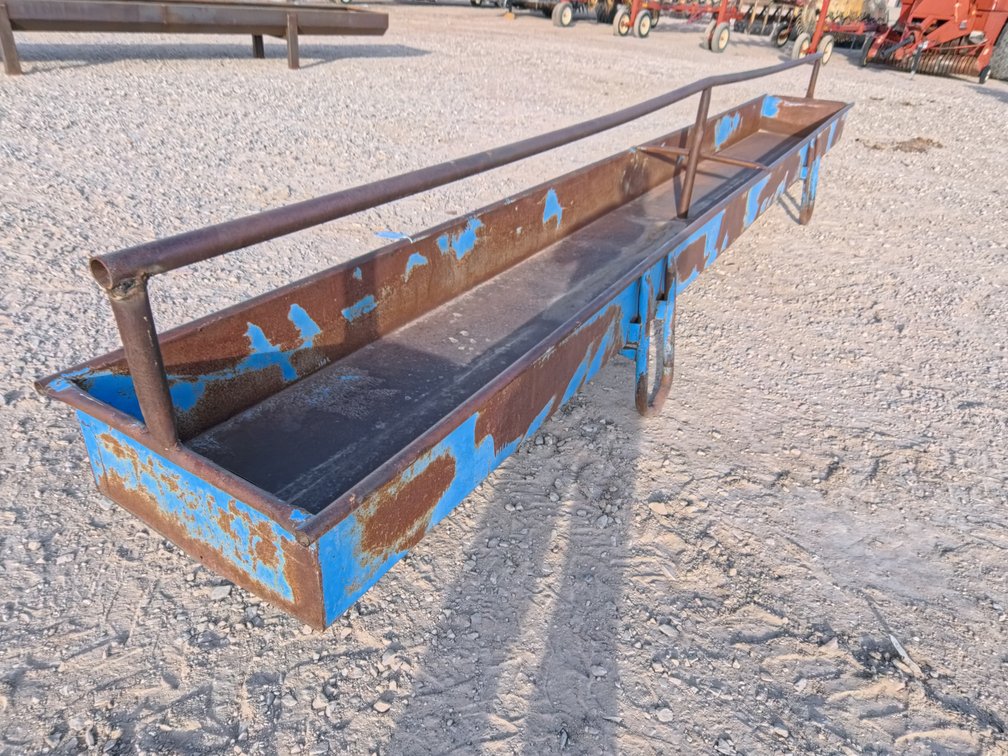 20ft Feed Bunk With Top Rail