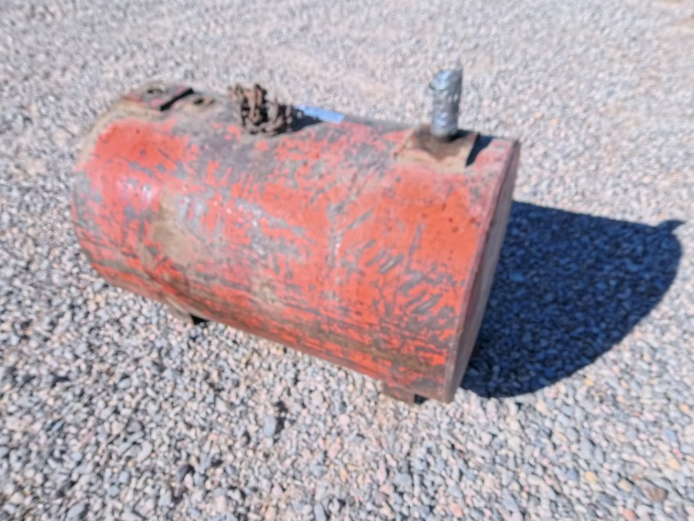 Approx 100 Gallon Fuel Tank With Divider