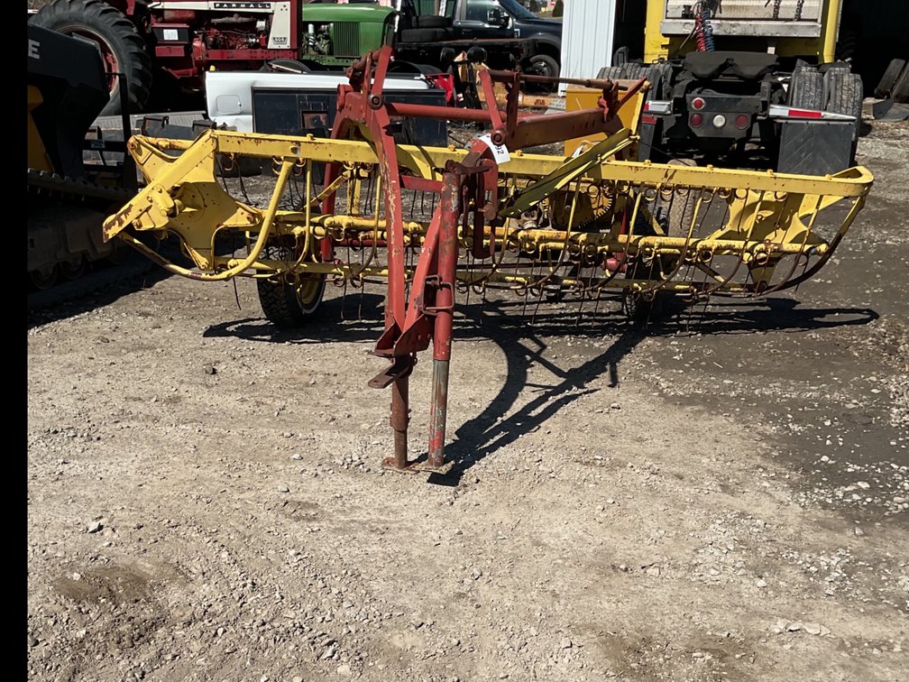 New Holland 56 Rollbar Rake