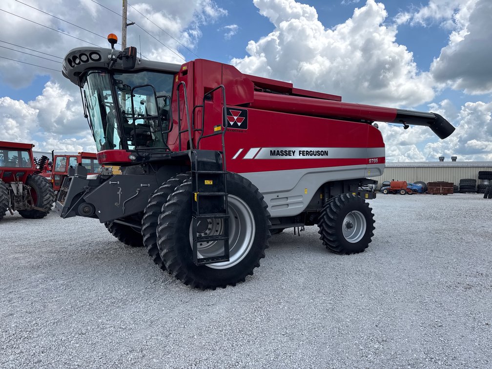 Massey-Ferguson 9795