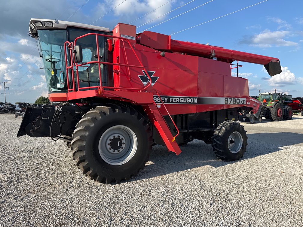 Massey-Ferguson 8780XP