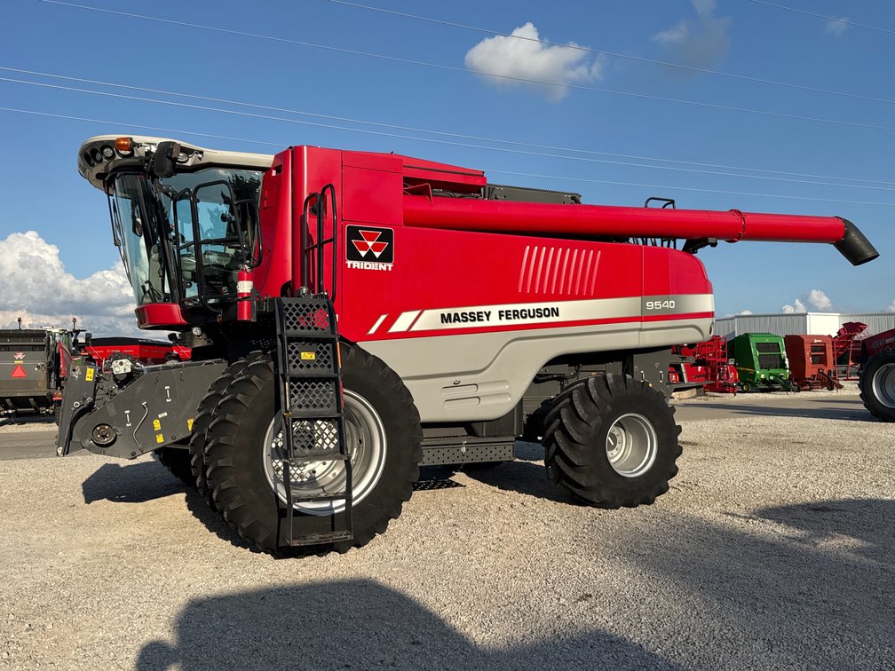 Massey-Ferguson 9540