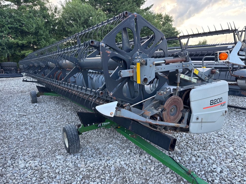 Gleaner 8200-30