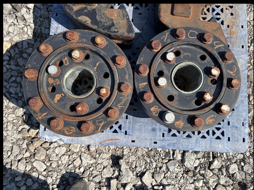 Case Axle Hub Mounts