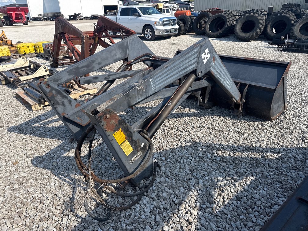 Farmhand 22 Loader and Bucket