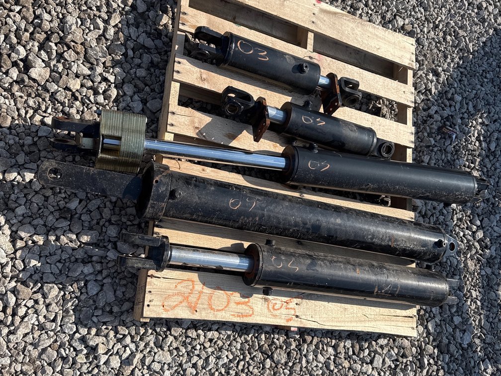 Hydraulic Cylinders